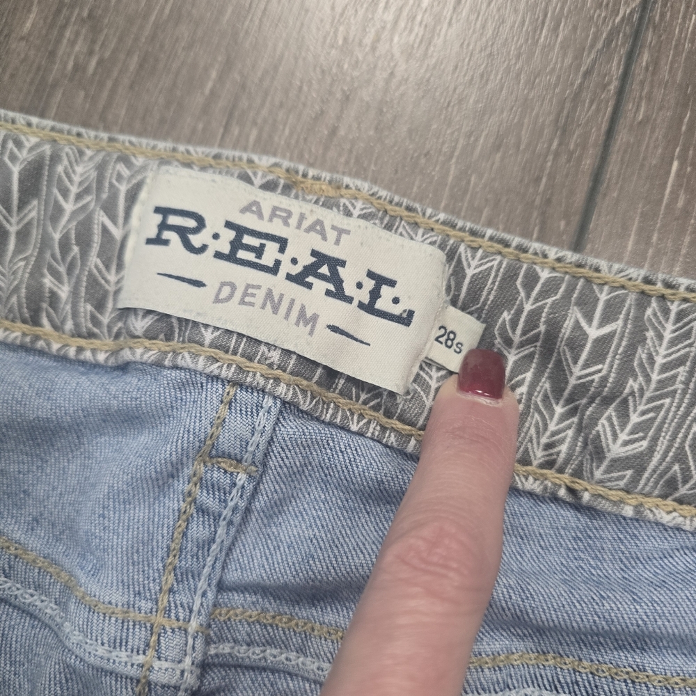 Ariat R.E.A.L. Perfect Rise Arrow Fit Penelope Boot Cut Jean Size 28S ☆ - Picture 7 of 10